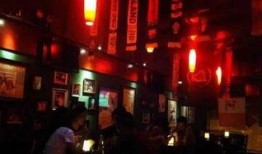 重庆酒吧吃瓜事件网红,网红围观下的争议瞬间